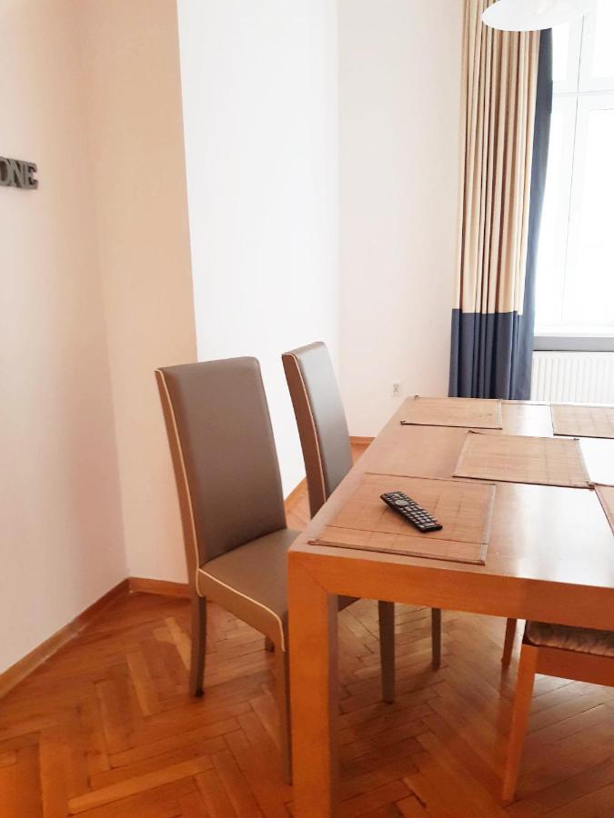 Kamienica Bankowa Residence Poznan Bagian luar foto